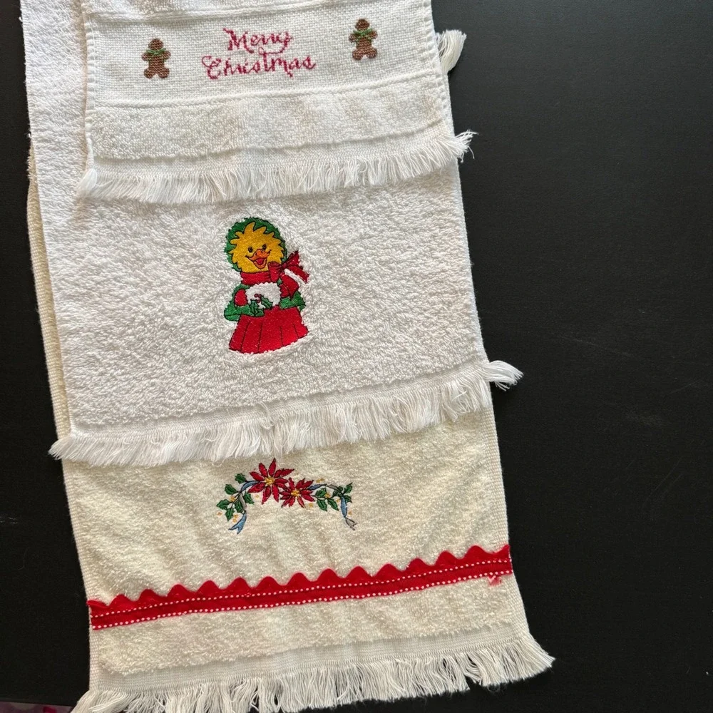 Vintage Cannon Martex Christmas Hand Towels Set 3 White‎ Cream Cotton Fringed